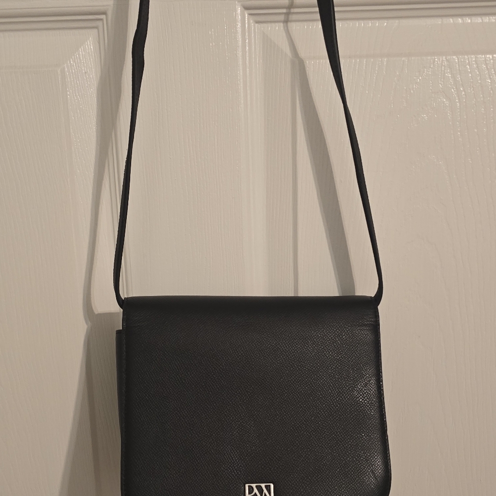 Parisa Wang Elegant Black 100% Calf Leather Crossgrain Crossbody